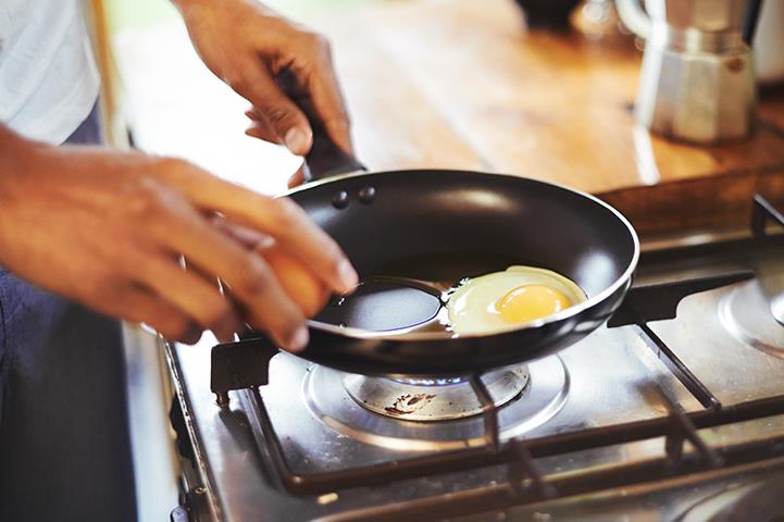 When Is a Nonstick Pan Not Safe to Use?